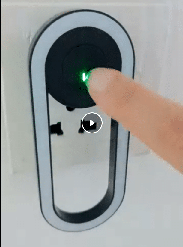 Dispositivo elettronico con luce verde, usato come repellente per insetti e roditori.